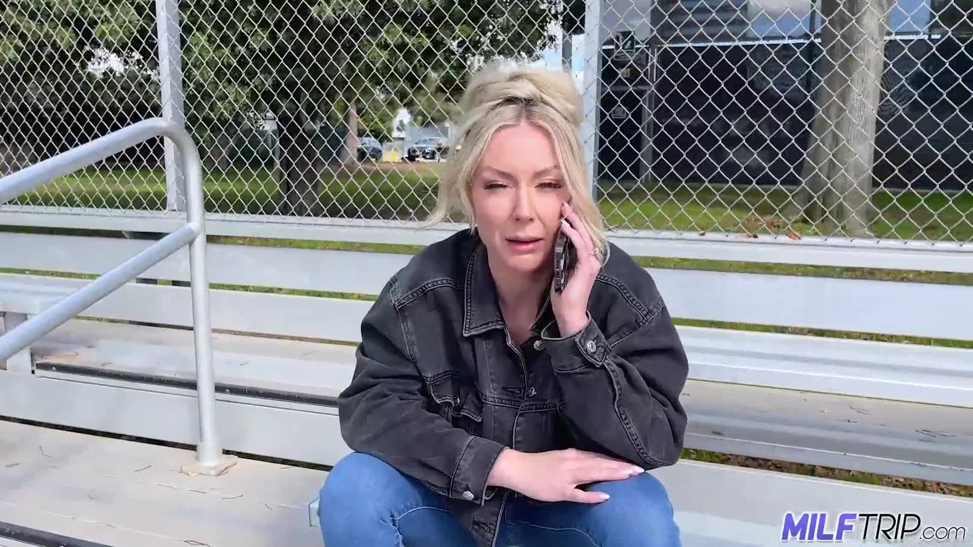 MILF Trip Sadie Summers Makes First Onscreen Fuck Film